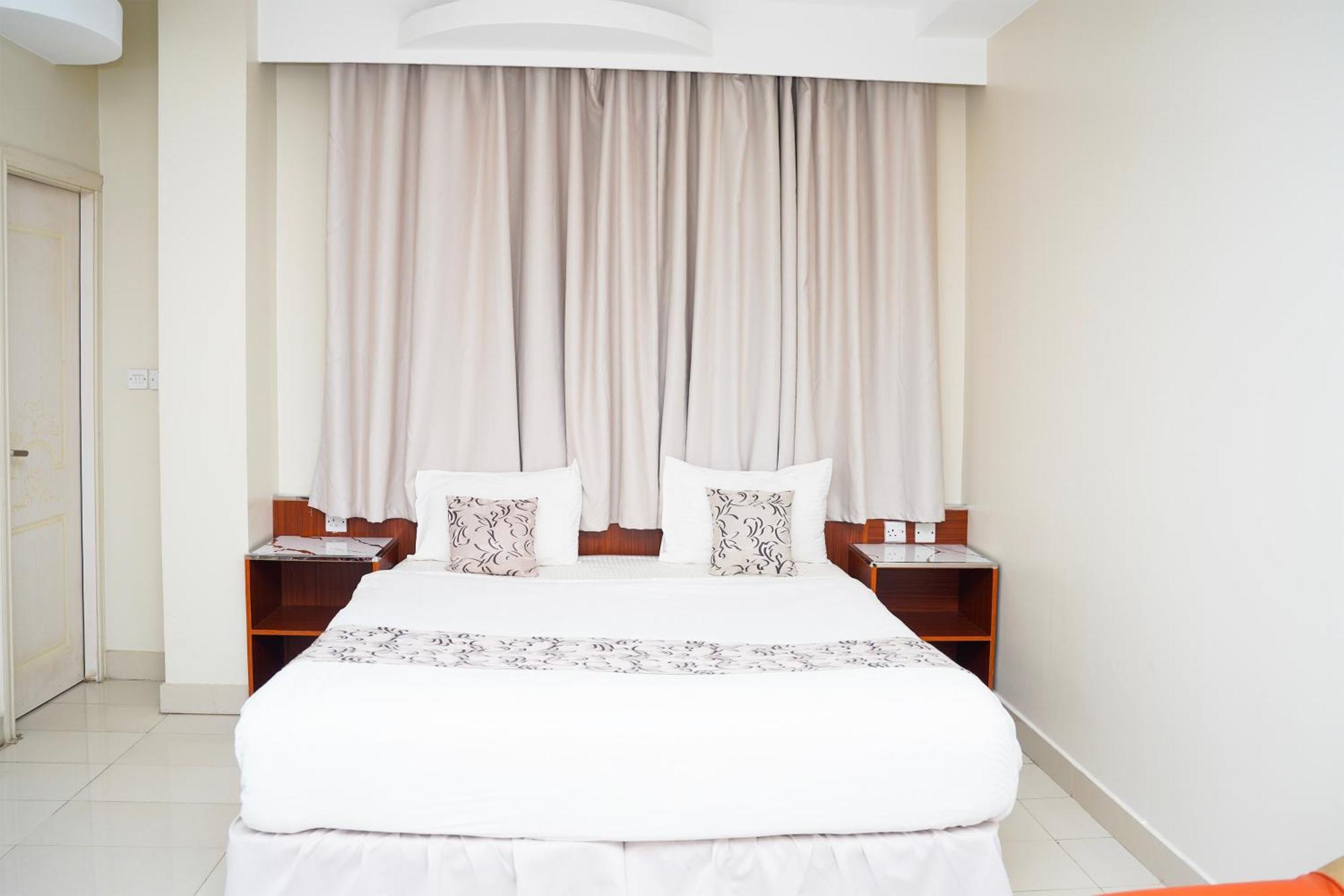 Al Bayrahaa Hotel Apartments Сиб Екстериор снимка